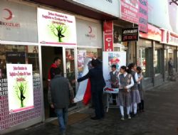 Öğrencilerden Diyabet uyarısı